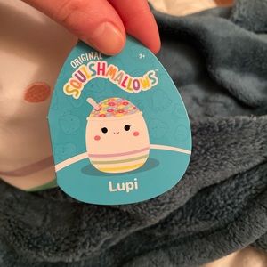 Squishmallow Lupi